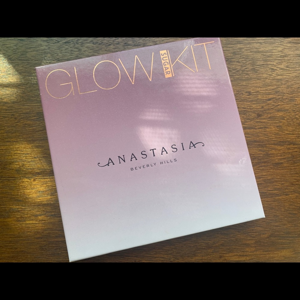 Anastasia Glow Kits
